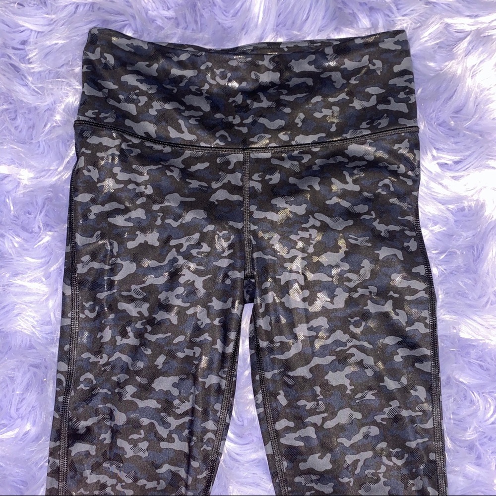 Gap Fit Regular Black Camouflage Leggings